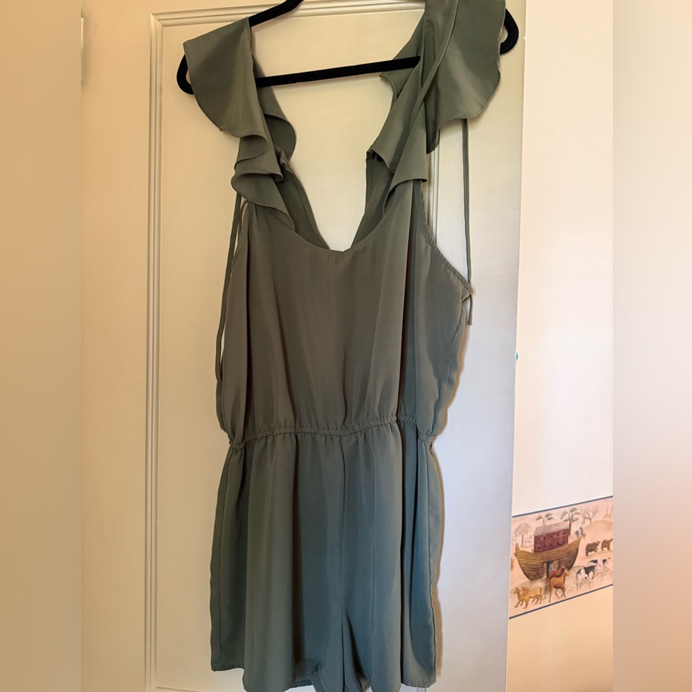 XL romper